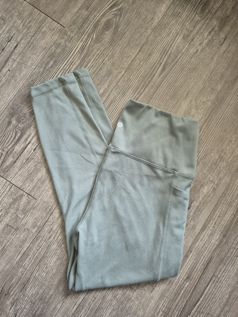 Danskin High-Waist Seamless Leggings in Sage Green